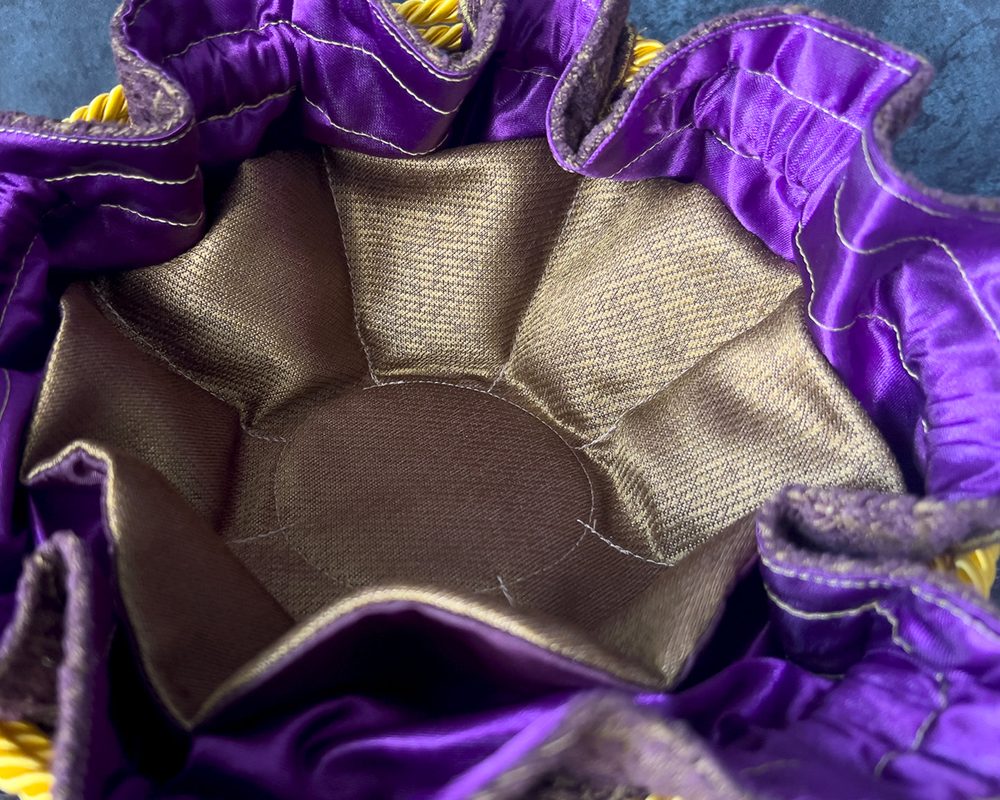 Crown Royale - Medium Size Bag