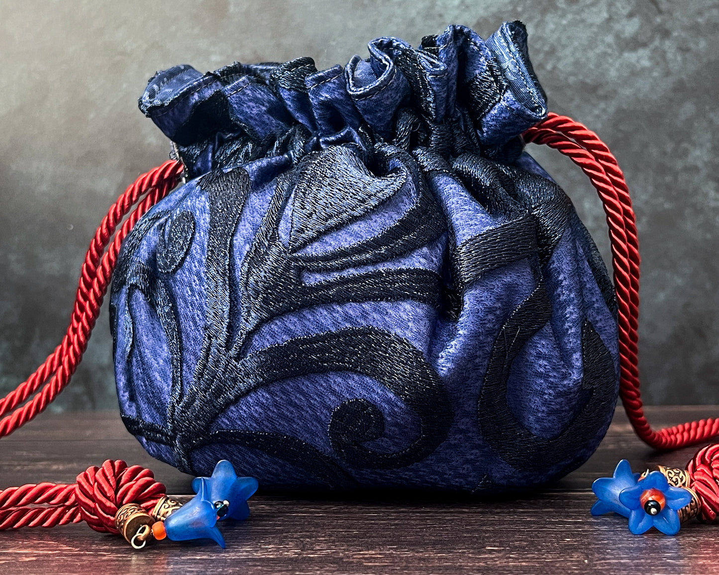 Gentle Reader - Large Bag